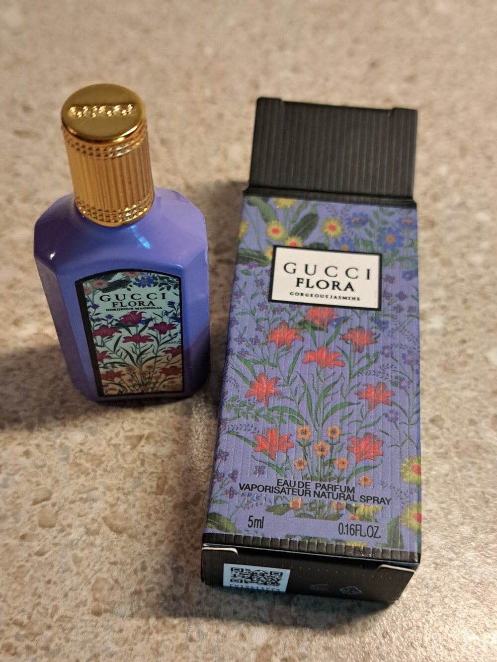 Gucci Flora Perfume Set - Picture 4 of 8